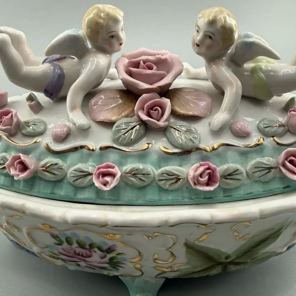 Vintage Westland Japan Floral Porcelain Trinket Box Gold Ormolu Footed Case
